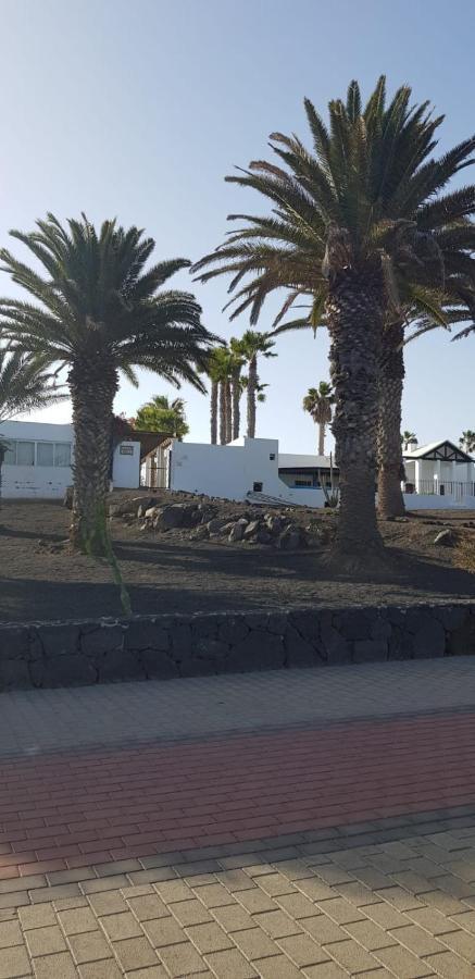 Playa Roca Bungalows Costa Teguise Exteriér fotografie